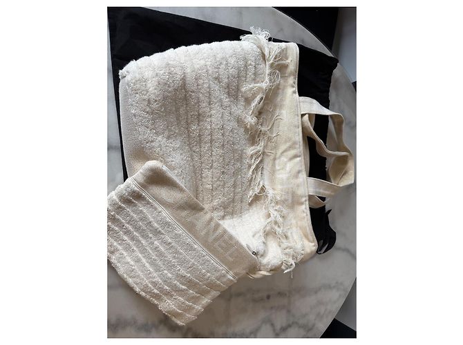Borsa da spiaggia Chanel in cotone beige con pochette - vista 3