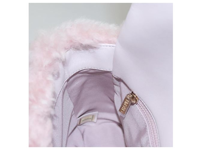 Borsa Chanel 19 Flap in Shearling Medium Rosa - vista 7
