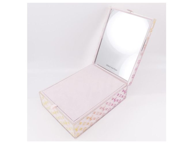 Louis Vuitton Sunglasses Case Monogram Acrylic Accessory Pink - view 4