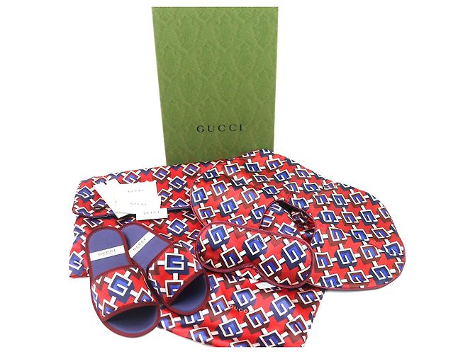 Set de Viaje de Seda Gucci Roja - vista 2