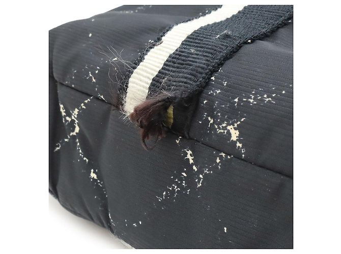 Borsa in nylon della linea Travel di Chanel Nero Rosso - vista 8