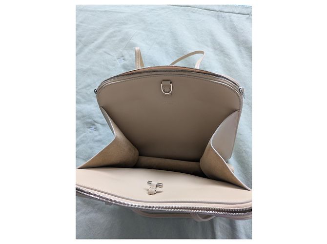 The Row Siamese Umhängetasche aus Leder beige - Ansicht 8