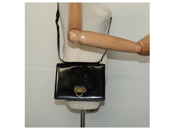 Borsa a Spalla Gancini in Pelle Nera e Oro Salvatore Ferragamo Auth 140988 Nero D'oro - vista 21