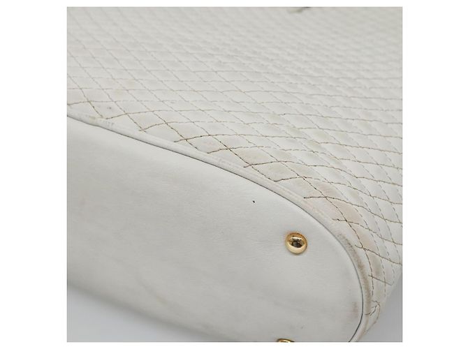 BALLY Borsa a Spalla Trapuntata in Pelle Bianca e Oro Auth BA5391 Bianco D'oro - vista 16