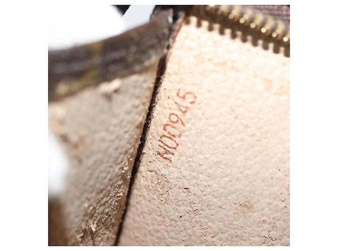 LOUIS VUITTON Monogram Poche Toilette 19 Pouch M47544 LV Auth 142328 Monograma - vista 12