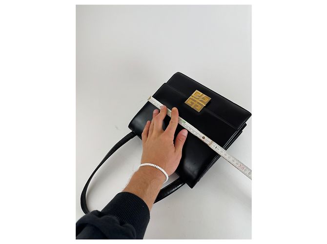 Vintage Givenchy 4G Handtasche aus lackleder schwarz - Ansicht 6