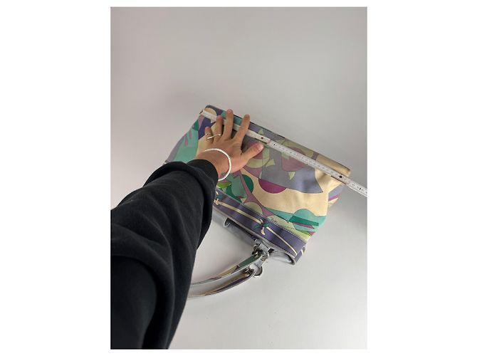 Vintage Emilio Pucci Handtasche in abstraktem Blauton Beige - Ansicht 11