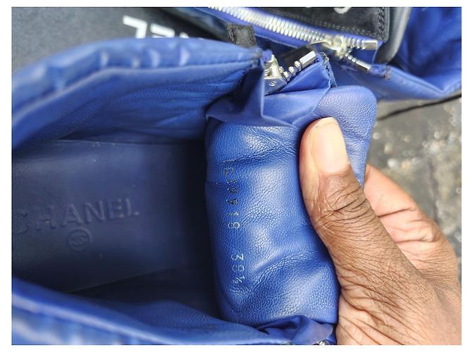 Sneakers Chanel Nere e Blu in Camoscio e Pelle Nero - vista 7