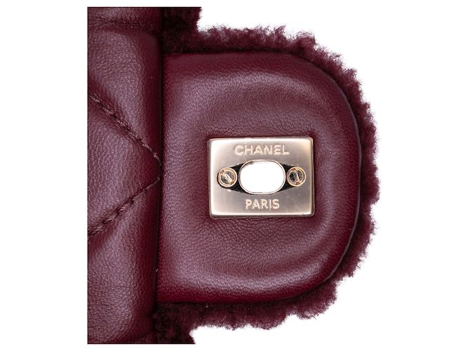 Chanel Rotes Mittleres Gestepptes Schafsleder mit Einem Klappverschluss Bordeaux - Ansicht 10