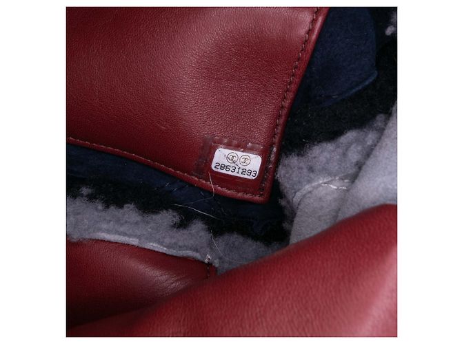 Chanel Rotes Mittleres Gestepptes Schafsleder mit Einem Klappverschluss Bordeaux - Ansicht 6