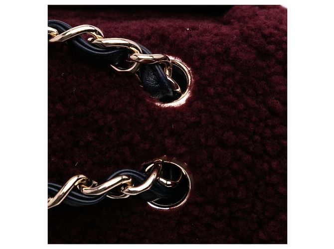 Chanel Rotes Mittleres Gestepptes Schafsleder mit Einem Klappverschluss Bordeaux - Ansicht 8