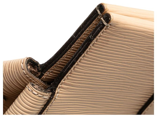 Louis Vuitton Marrone Epi Marly MM Beige - vista 9