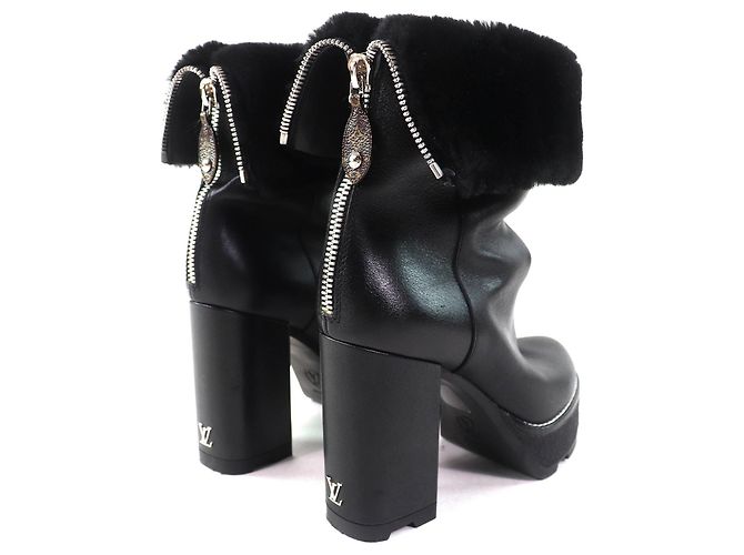 Stivali in shearling metallico con logo LV di Louis Vuitton Nero - vista 6