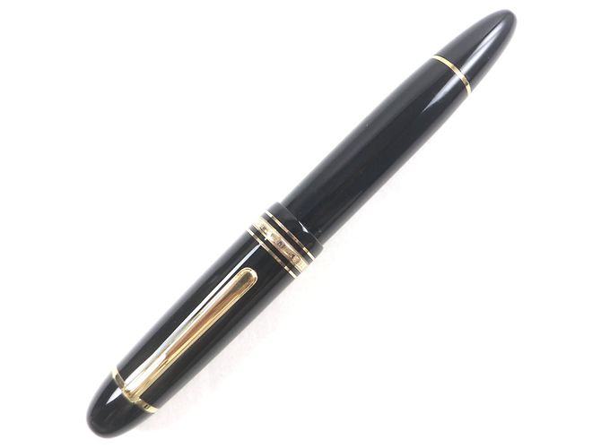 Pluma Montblanc Meisterstück 14K Negro - vista 3