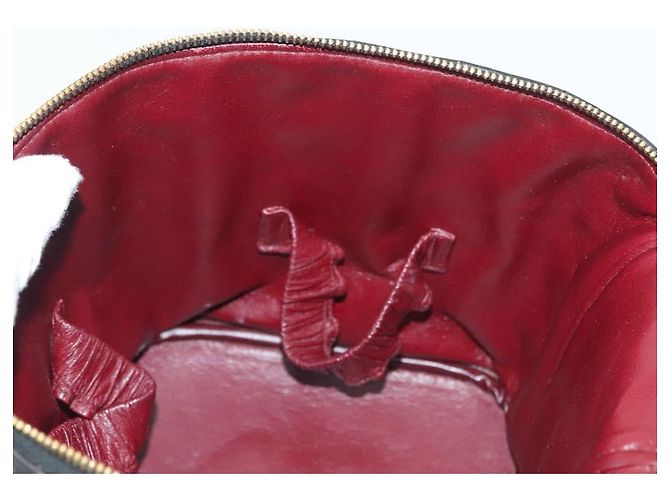 Vanity CHANEL Pochette Matelassé in Pelle di Agnello Nera Oro CC Auth 141905 Nero D'oro - vista 19