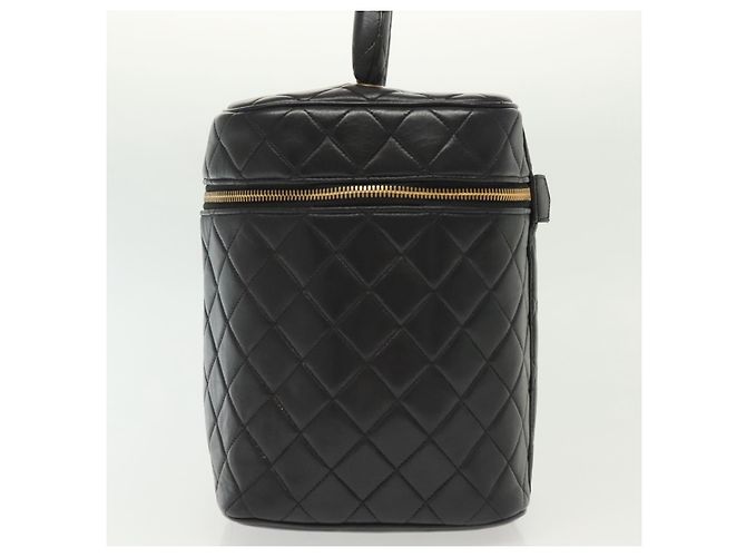 Vanity CHANEL Pochette Matelassé in Pelle di Agnello Nera Oro CC Auth 141905 Nero D'oro - vista 4
