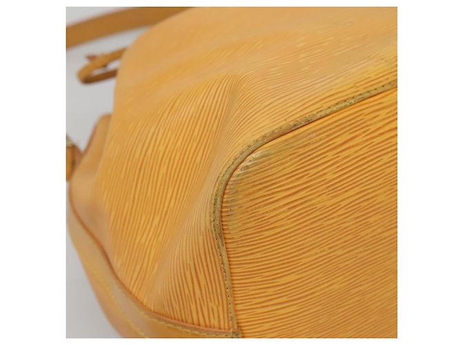 Noe LOUIS VUITTON Borsa a Spalla Petit Noé Epi Gialla M44109 LV Auth 141331 Giallo - vista 14