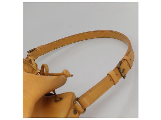 Noe LOUIS VUITTON Borsa a Spalla Petit Noé Epi Gialla M44109 LV Auth 141331 Giallo - vista 8