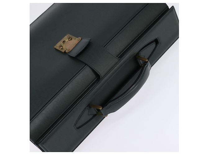 LOUIS VUITTON Taiga Pilot Case Ural Borsa da Lavoro Épicea M30024 LV Auth 135245 - vista 6