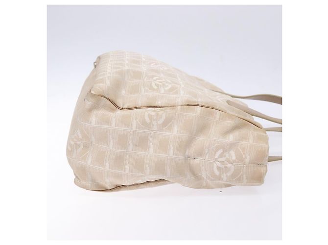 CHANEL Nova linha de viagem Bolsa de mão em nylon bege prata CC Auth 141486 - vista 4