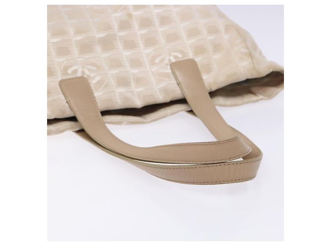 CHANEL Nova linha de viagem Bolsa de mão em nylon bege prata CC Auth 141486 - vista 7
