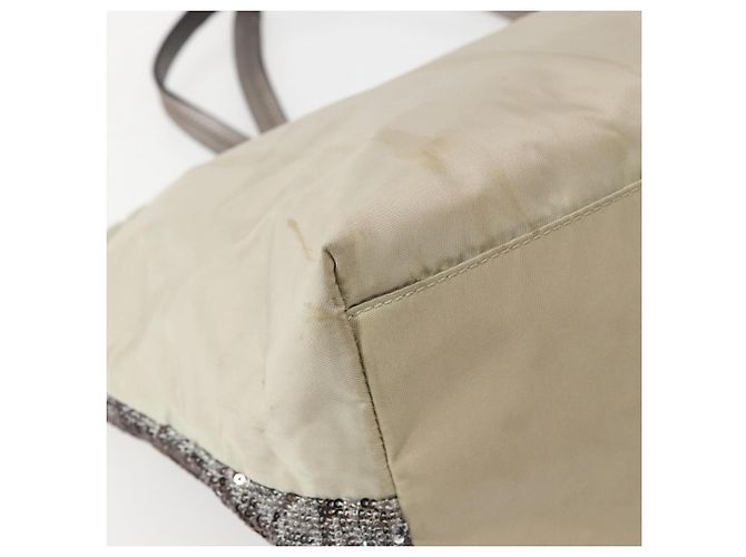 Borsa Tote Vala in Paillettes Argento Auth 142446 di Salvatore Ferragamo - vista 13