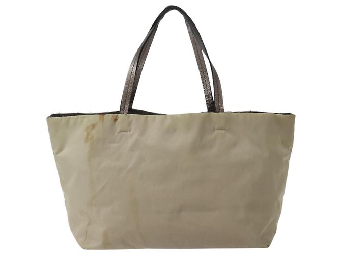 Borsa Tote Vala in Paillettes Argento Auth 142446 di Salvatore Ferragamo - vista 3