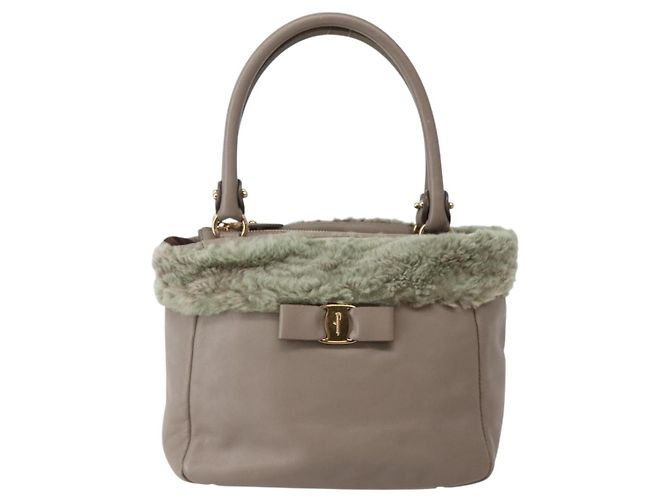 Borsa a mano Vala in pelle beige e oro Auth BA5832 di Salvatore Ferragamo D'oro - vista 2