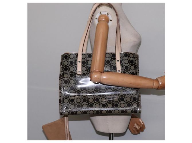 Salvatore Ferragamo Borsa a Spalla Gancini in Vinile Marrone Argento Auth 135345 - vista 24