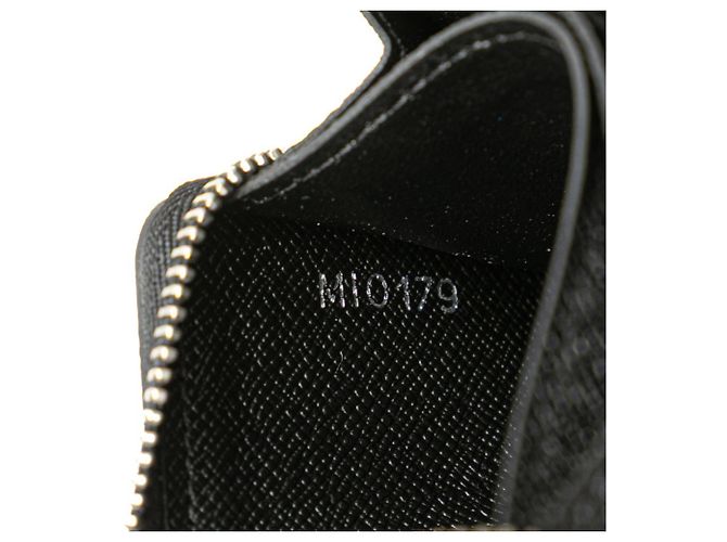Porta-moedas Zippy em Taiga Louis Vuitton Preto Cinza - vista 10