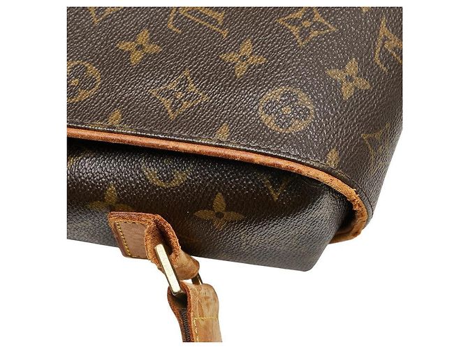 Borsa a Spalla Monogram Abbesses di Louis Vuitton Marrone - vista 9