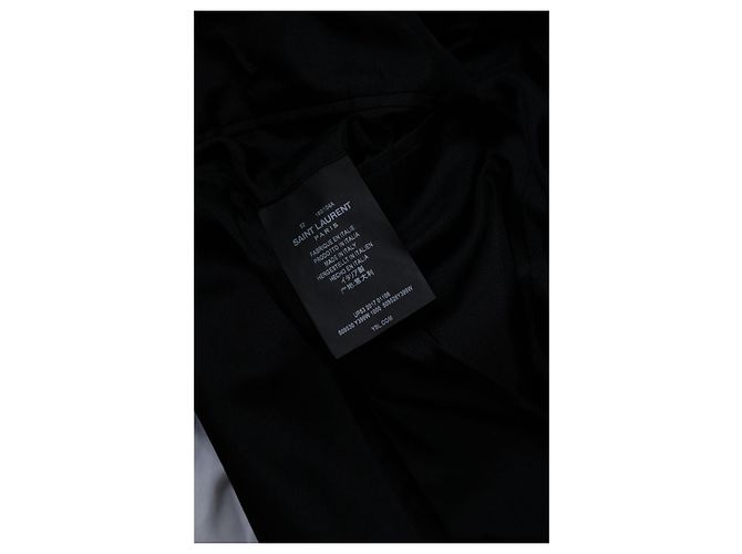 Schwarze Smokingjacke von Saint Laurent mit Satinrevers - Ansicht 6