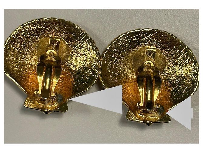 Orecchini Yves Saint Laurent Palace a conchiglia dorati D'oro - vista 10