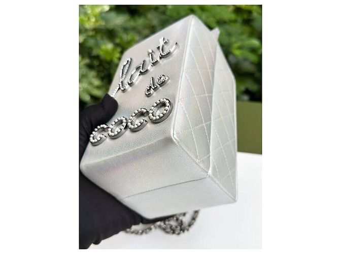 Chanel Borsa a cartone di latte Lait de Coco in pelle di capra argento iridescente Silver hardware - vista 12