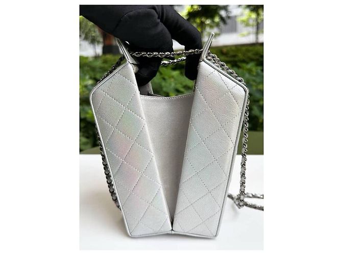 Chanel Borsa a cartone di latte Lait de Coco in pelle di capra argento iridescente Silver hardware - vista 14
