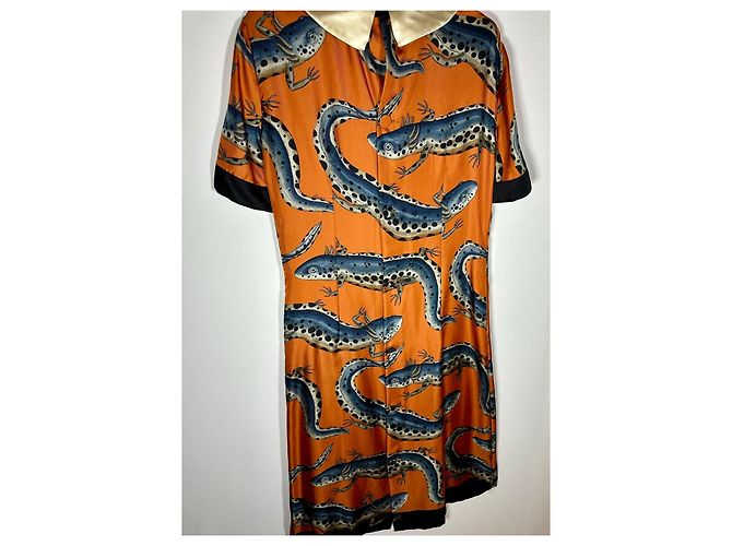 Gucci Vestido Animalium de Seda con Estampado de Salamandra Azul Bronce - vista 3
