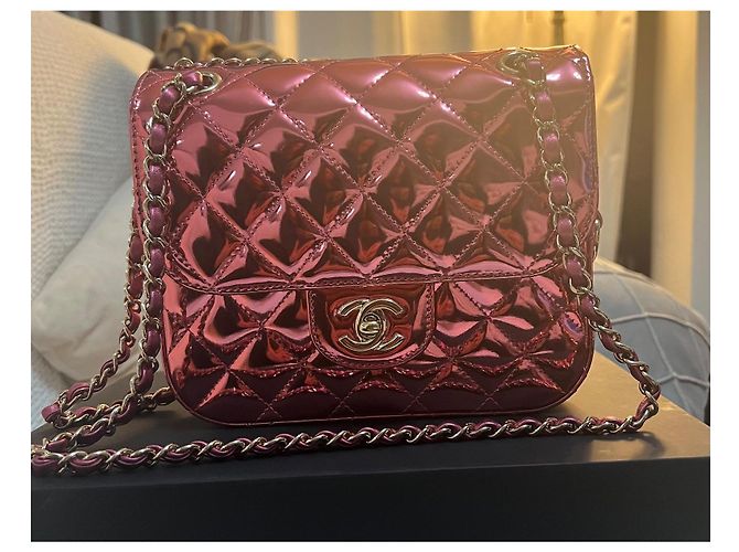 Timeless Chanel Mini Flap in vitello metallico a specchio Fuschia - vista 10