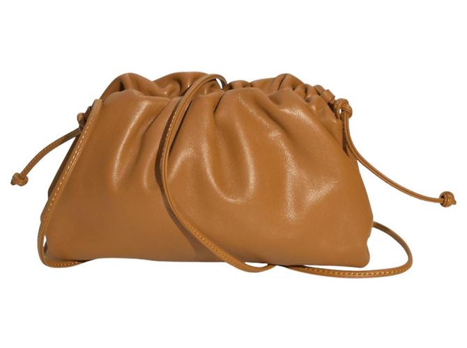Bottega Veneta Borsa a tracolla The Mini Pouch in agnello marrone cammello - vista 2