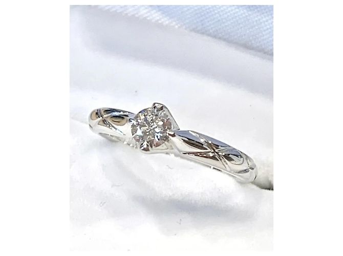 Anello Chanel Matelassée Diamanti Oro Bianco - vista 4