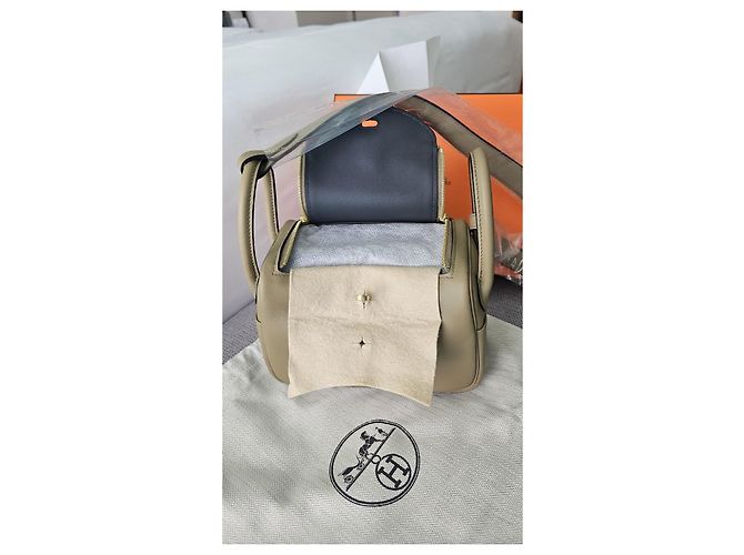 Hermès Mini Lindy II Verso in Pelle Swift Beige Marfa Grigio antracite - vista 6