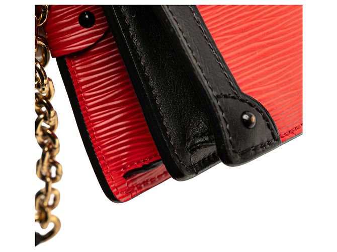 Clutch Trunk Epi Rosso Louis Vuitton - vista 8
