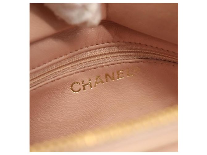 Chanel Petite Timeless Tote in Pelle Trapuntata di Vitello Beige - vista 6