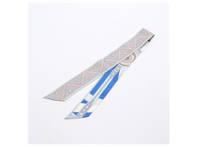 Foulard in seta Hermès Twilly Balade En Berline Marrone Multicolore - vista 2