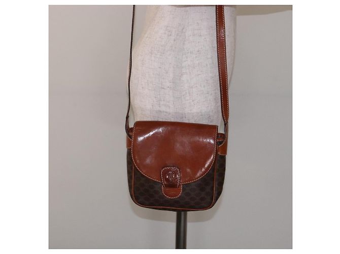 Céline Borsa a Spalla in Tela Macadam CELINE in Pelle PVC Marrone Oro Auth 141524 D'oro - vista 22