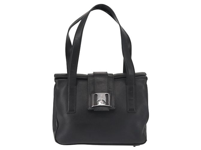 Borsa a Spalla Vala in Pelle Nera e Argento di Salvatore Ferragamo Auth BA6023 Nero - vista 2