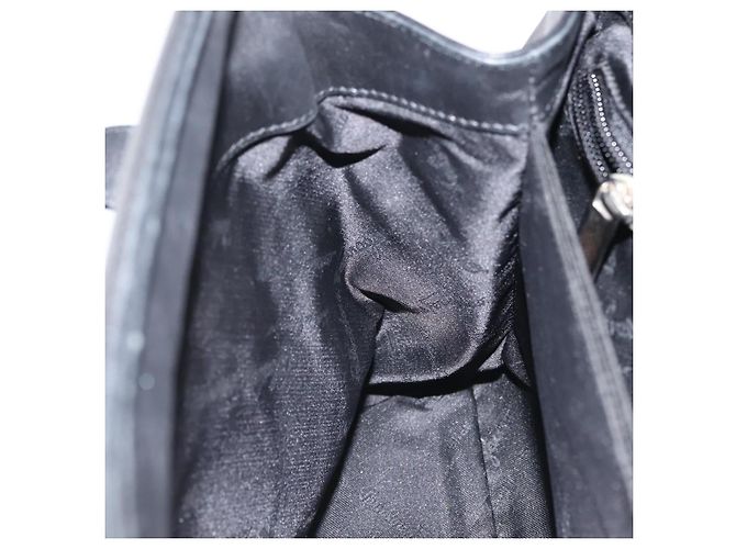 Borsa a Spalla Vala in Pelle Nera e Argento di Salvatore Ferragamo Auth BA6023 Nero - vista 22