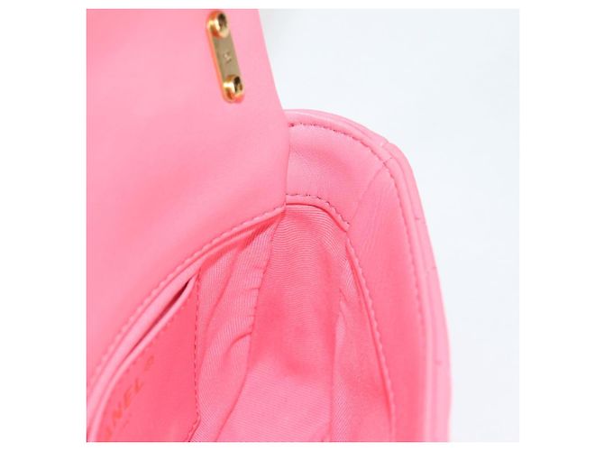 CHANEL Borsa a Spalla Matelassé in Pelle Rosa Oro CC Auth 134854M D'oro - vista 20
