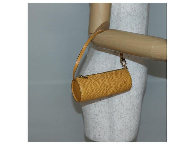 LOUIS VUITTON Pochette Soufflot Epi Gialla LV Auth 140980 Giallo - vista 21