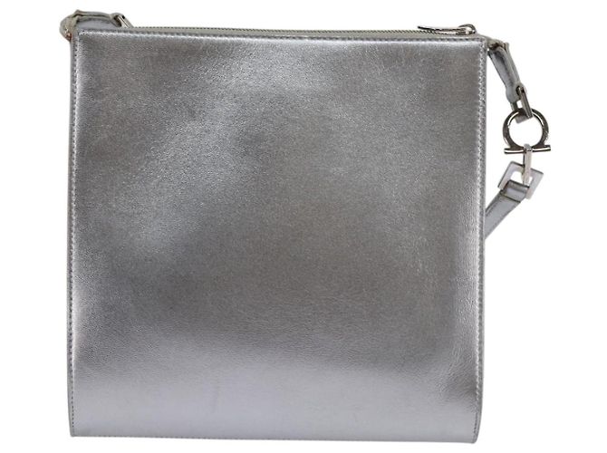 Borsa a Spalla Gancini in Pelle Salvatore Ferragamo Argento Auth bs29440 - vista 3