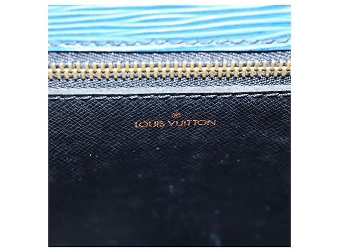 LOUIS VUITTON Epi Saint Cloud GM Shoulder Bag Toledo Blue M52195 LV Auth 141111 - view 24